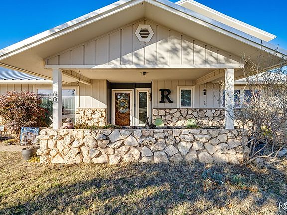 5th image of 60 Loch Lomond Rd