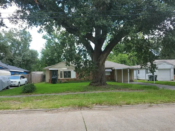 2525 Aster St, Lake Charles, LA 70601