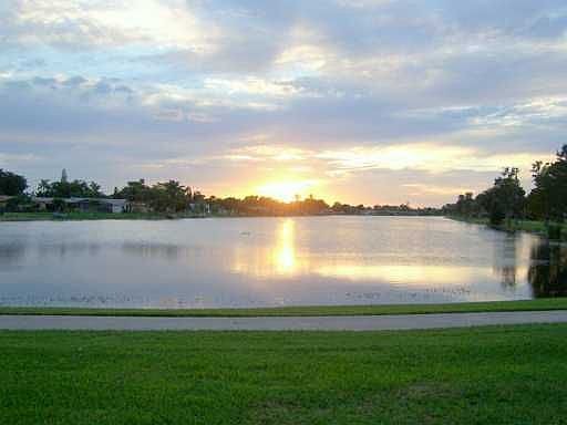 Watch Great Fireworks on Holidays from your backyard