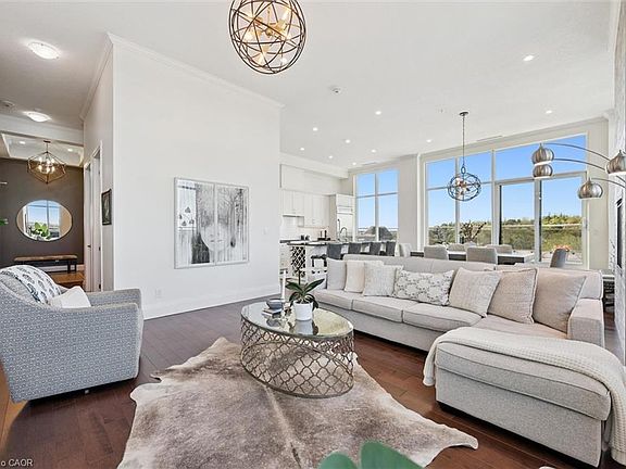 3rd image of 53 Arthur St S #1005