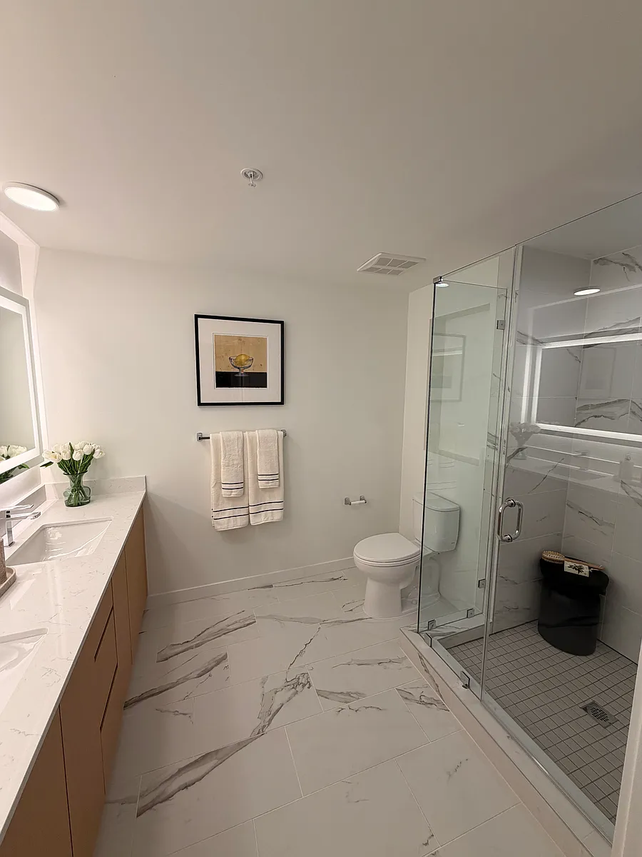 Building Photo - 12380 Biscayne Blvd #206