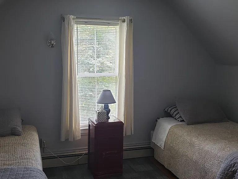 262 Center St — Photo 8