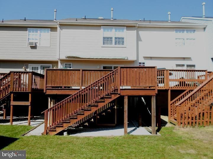 2nd image of 155 Stoneshire Dr