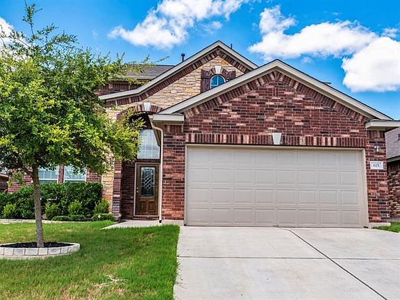 2nd image of 615 Harwood Dr