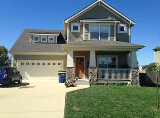 1423 Briarwood Ct, Eudora, KS 66025