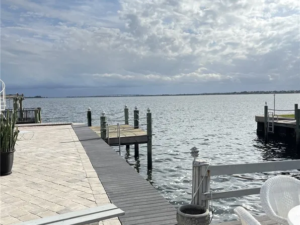 1230 Nettles Blvd, Jensen Beach, FL 34957