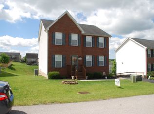 125 Sage Ln, Christiansburg, VA 24073