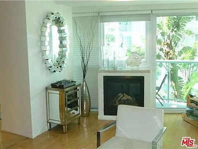 5th image of 13600 Marina Pointe Dr Unit 514