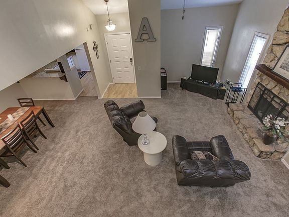 4th image of 2403 N Walden Dr APT 601
