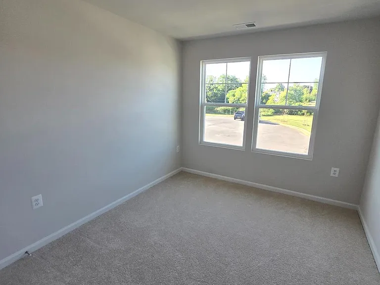 33 Apollo Rd — Photo 30