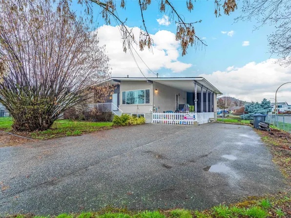 1270 Houghton Rd, Kelowna, BC V1X 2C9