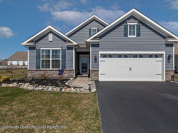 3rd image of 5 Otter Cir