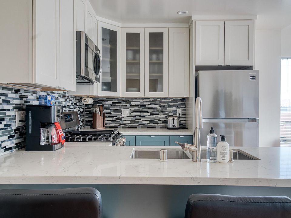 1st image of 156 Terra Vista Ave #2