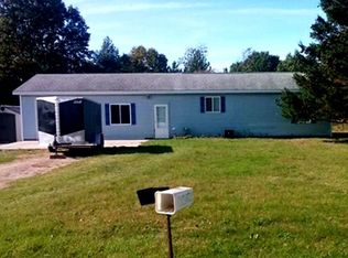 260 Gilbert St, Mecosta, MI 49332