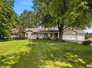 2207 W Bristol Hollow Rd, Dunlap, IL 61525