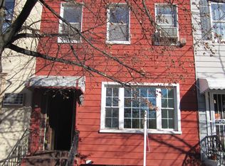 162 Diamond St, Brooklyn, NY 11222