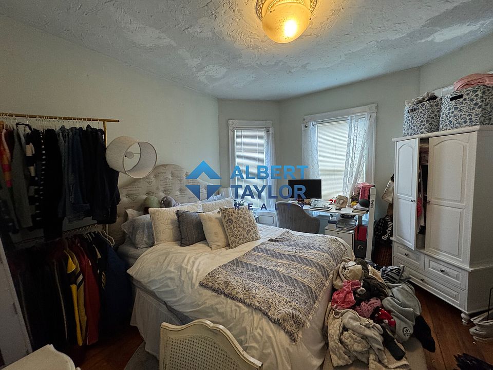 Bedroom #1