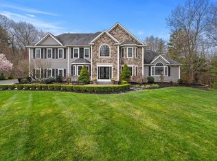 19 Cardiff Rd, Windham, NH 03087