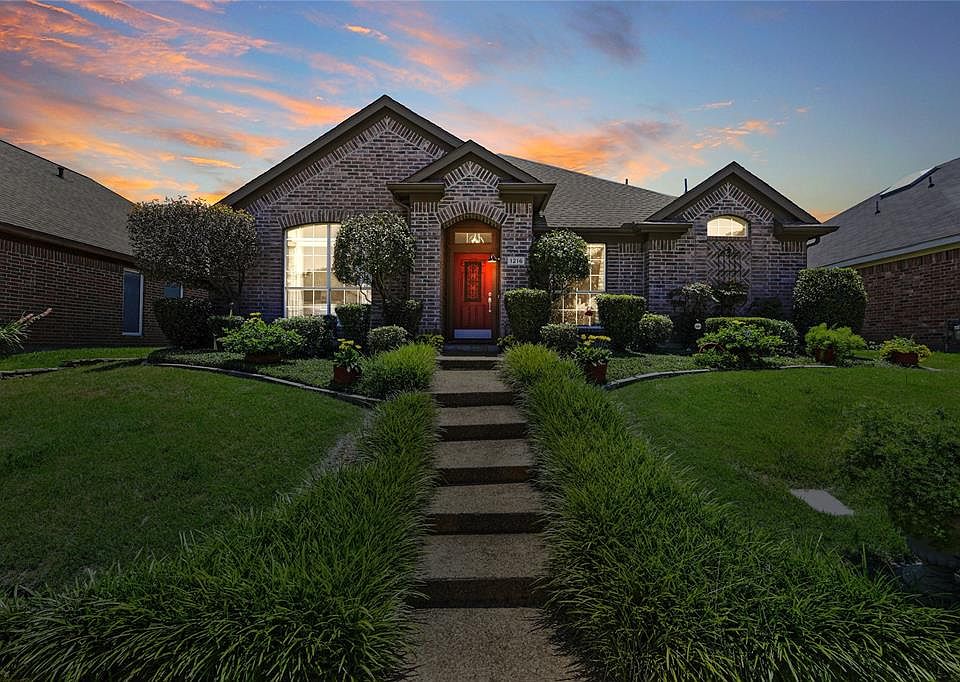 1st image of 1216 Tanner Dr