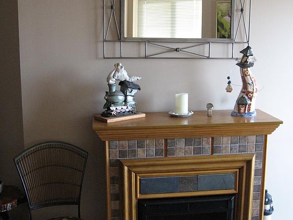 3rd image of 78 10th St E Unit 907