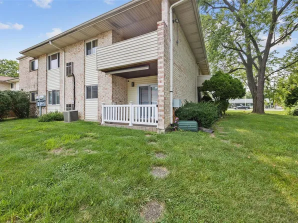 11957 Tesson Ferry Rd APT B, Saint Louis, MO 63128