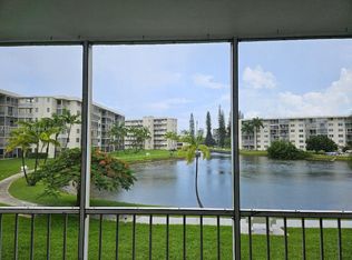 2851 Leonard Dr APT J202, Aventura, FL 33160