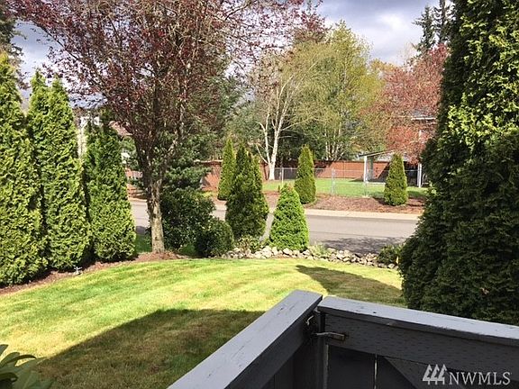 5th image of 16206 18th Ave E