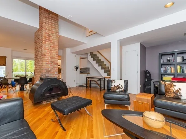 44-46 Western Ave, Cambridge, MA 02139