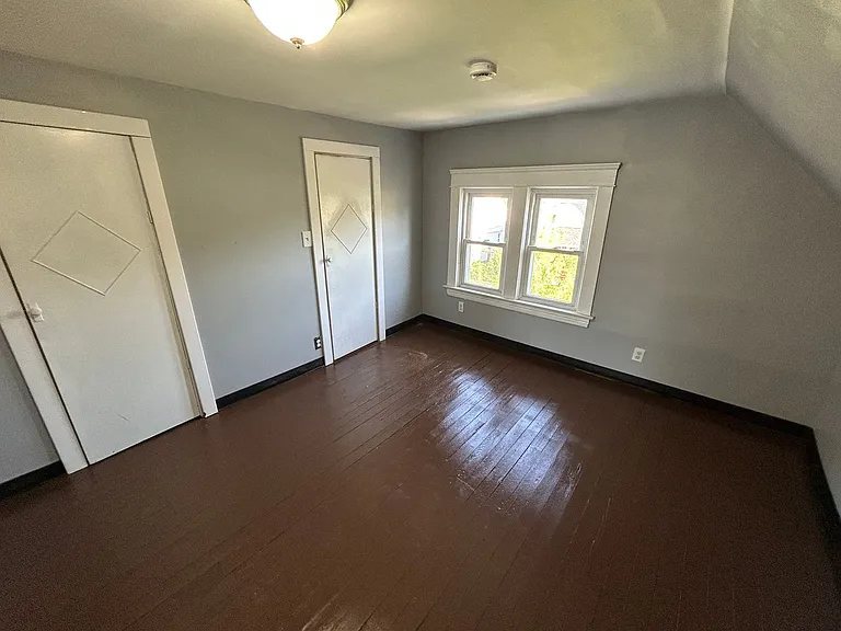 11220 Primrose Ave — Photo 17