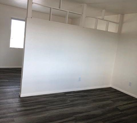 3rd image of 3131 E Fairmount St APT E