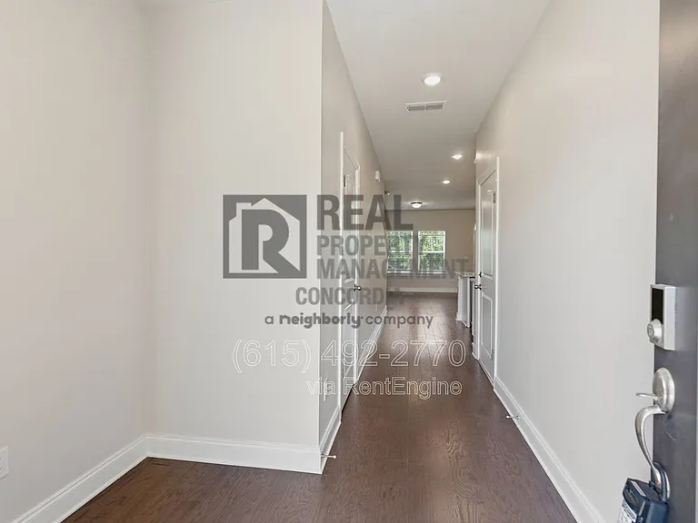 1762 Tahoma Dr — Photo 5