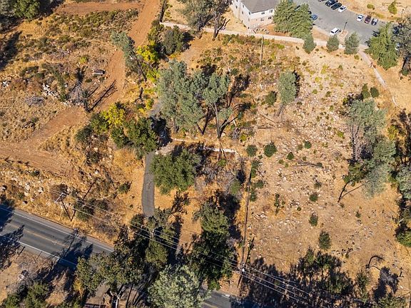 4th image of 16010 Dam Road