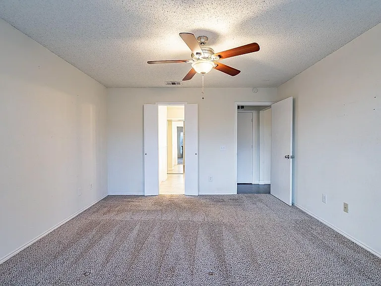 1408 Belaire Dr — Photo 27