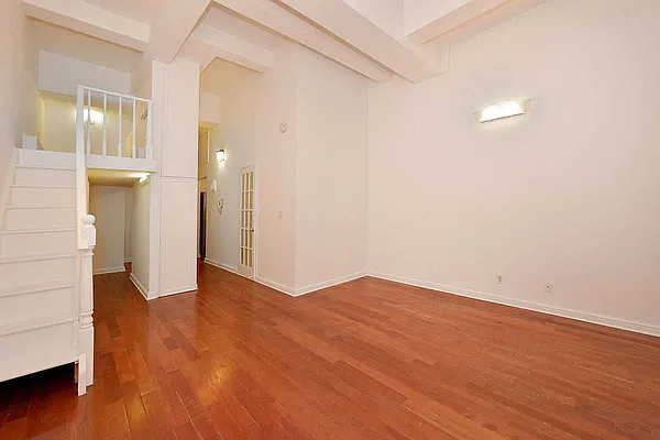 Rented by Nest Seekers International | media 16