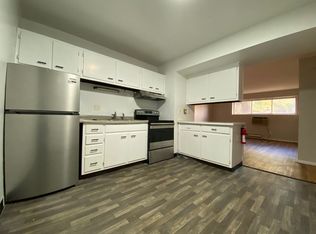 1832 Winton Ave #101, Kalamazoo, MI 49001