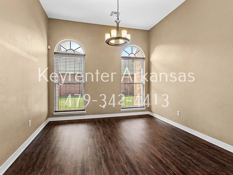 794 N Blazing Star Dr — Photo 9