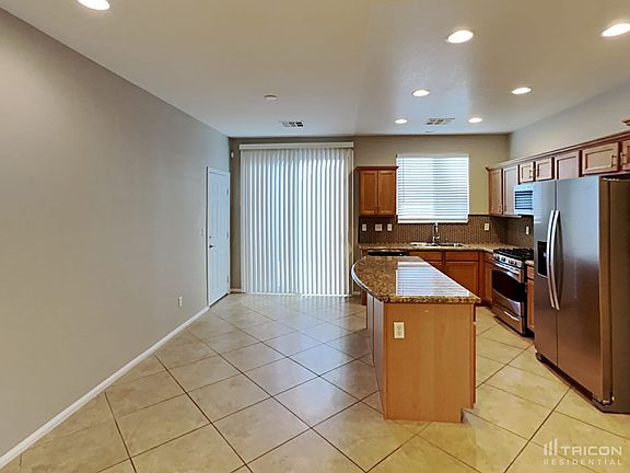 4th image of 7509 Nicklin St