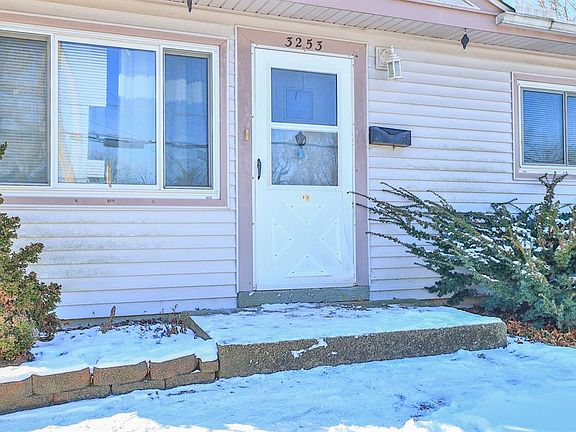 2nd image of 3253 Lapland Dr