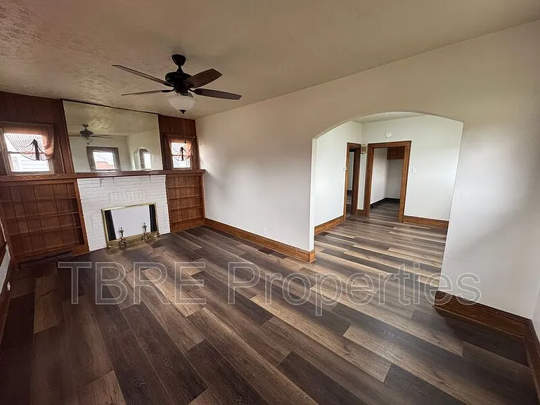 2630 S 4th St #HOUSE — Photo 2
