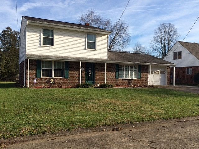 1st image of 224 Helen Ln