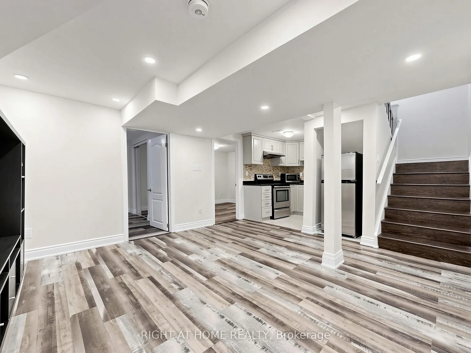 2 bed, $1,800 — Photo 3