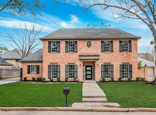 1118 Crossroads Dr, Houston, TX 77079