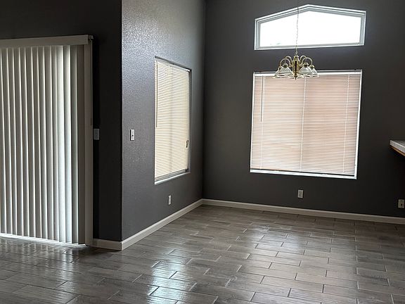 3rd image of 756 Petit Sirah Ct