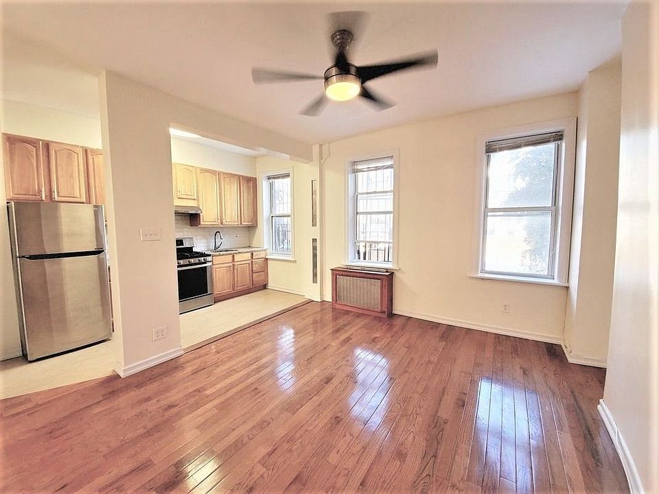 1st image of 141 Huntington St #2
