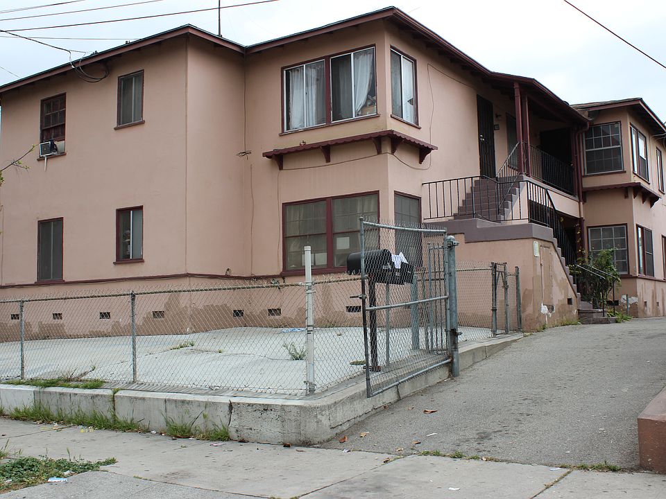 1st image of 1666 W 11th Pl
