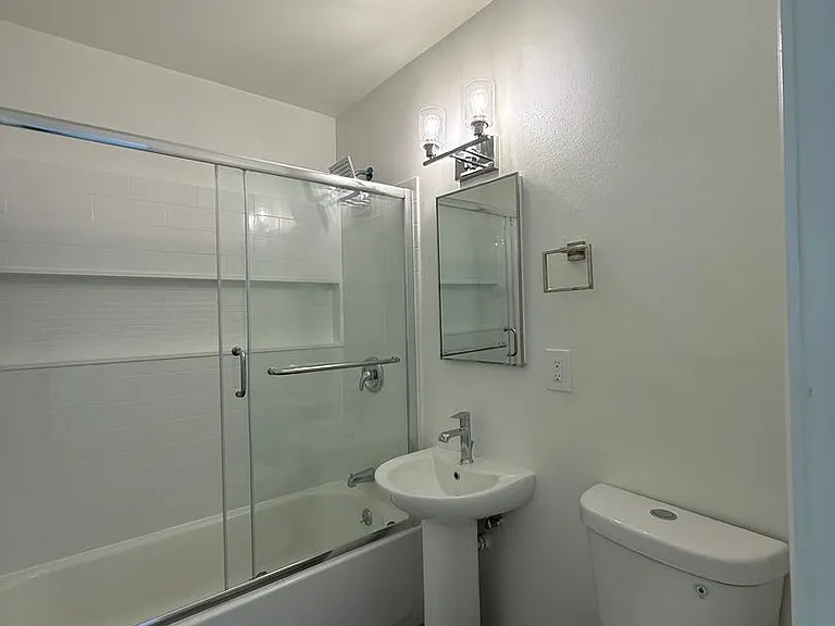 Olivewood Apartments | by Vanguard Property Group — Photo 15