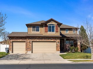 824 W Southhampton Dr, North Salt Lake, UT 84054