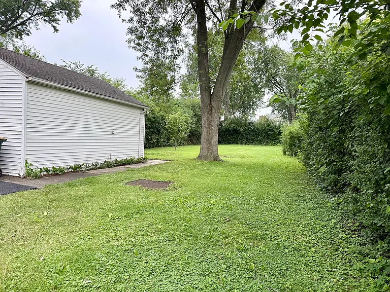 1006 N Dryden Ave — Photo 4