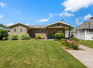 621 Broadway St, West Burlington, IA
