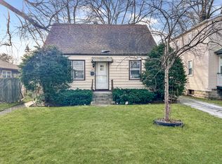 28 W 35th Pl, Steger, IL 60475